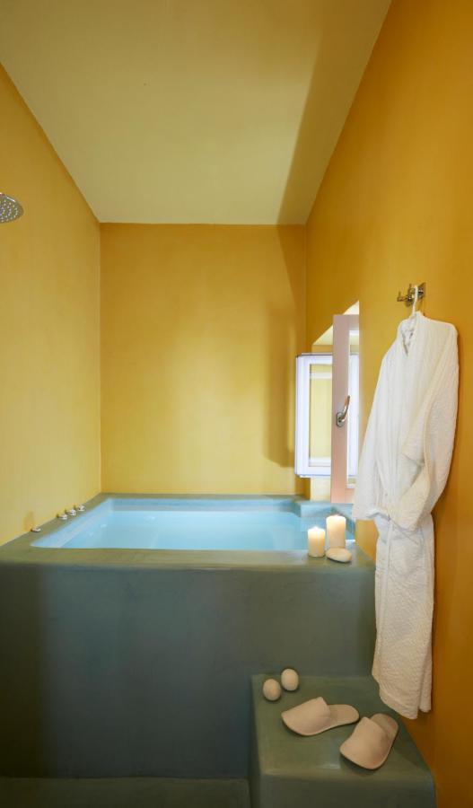 Caldera Gem Suites Fira (Santorini) Ngoại thất bức ảnh